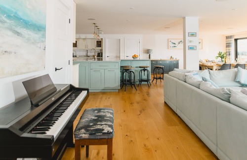 Newquay House | Indulge in ultimate coastal luxury at Heron House
