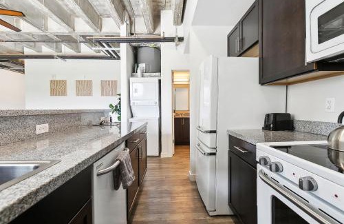 Baton Rouge Apartment | Industrial Downtown Apartment - 2BD 2BA