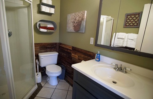 Martinez Park House | Industrial Old Town Bungalow w/Free Cruiser Bikes