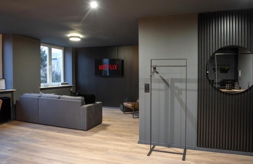 Heppens Apartment | Industrie Loft 1903 - Parkfrei - Netflix - Zentral