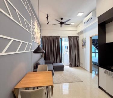 Kuala Lumpur City Centre Apartment | Infinitum Sky Pool Suites At KL
