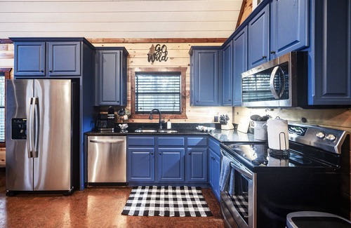 Hochatown Cabin | Infinity Bliss- Large King BR + BunkRm/Gaming Loft
