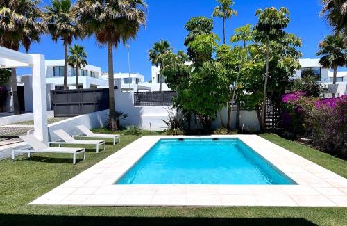 Marbella Villa | Infinity Blue Villa