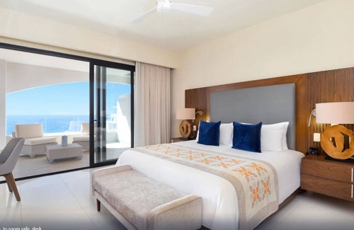 Cabo San Lucas Hotel | Infinity Pool and Lazy River at Villa La Valencia Beach Resort & Spa Los Cabos