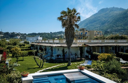 Forio Villa | INFINITY POOL SEA VIEW EXECUTIVE VILLA