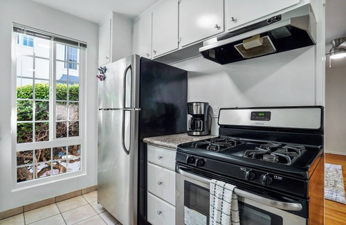 Culver - West Apartment | ING3- Enjoyable 1 bedroom apartment with WiFi in vibrant Los Angeles