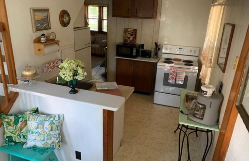 Lexington House | Inge's Cottage by Lake Huron