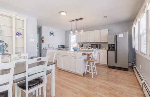 North Cape May House | Inground Pool, Close to Beach, Sleeps 10