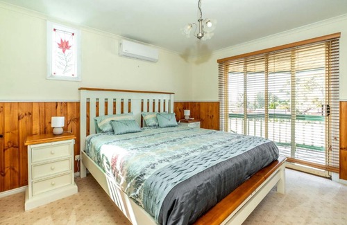 Inverloch House | INLET HIDEAWAY on Cuttriss