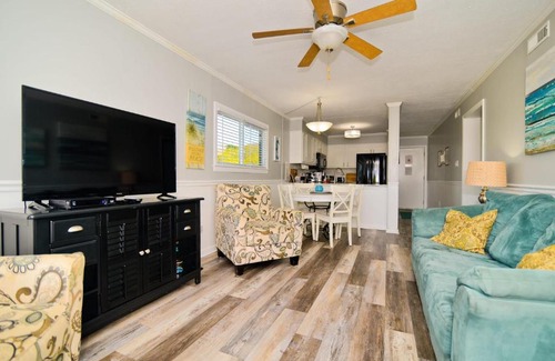 Myrtle Beach House | Inlet Waterfront Steps to Beach w Pool