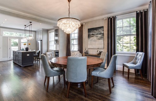 Inman Park House | Inman Park 6 bedroom pool & jacuzzi walk to beltline restaurants bars and parks