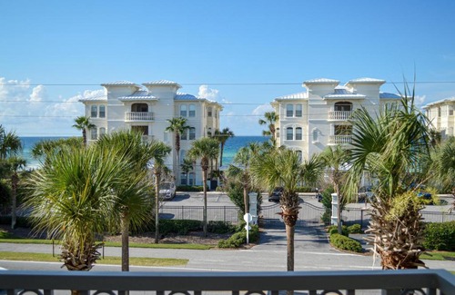 Gulf Place Hotel | Inn at Gulf Place 313