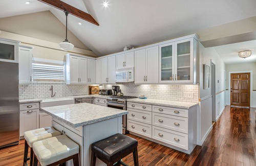 Old Town House | ~ INN COGNEATO ~Experience island life in a private oasis with heated pool.
