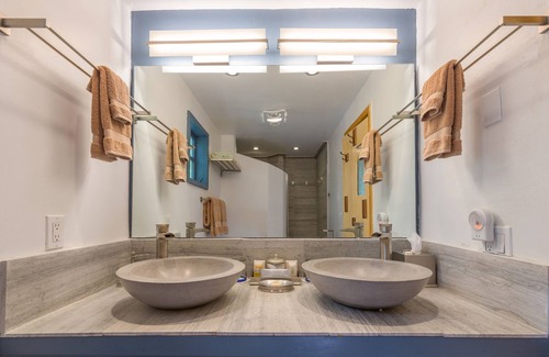 Taos Bed & Breakfast | Inn on La Loma Plaza
