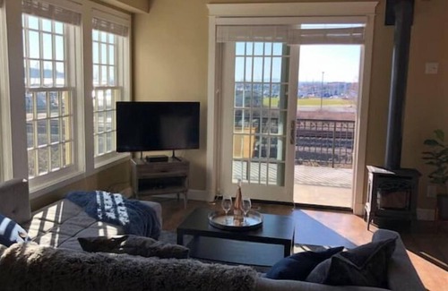 Blaine House | Inn on the Harbor 101