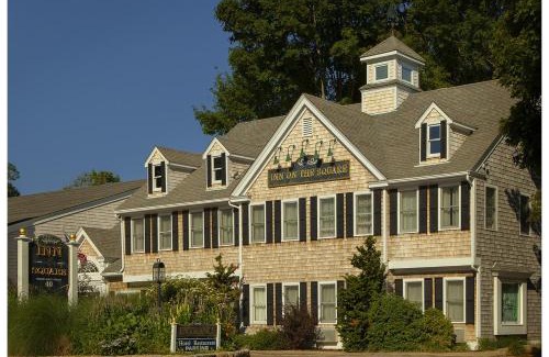 Falmouth Hotel | Inn on the Square