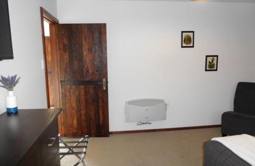 Kaikoura Bed & Breakfast | Inn the Bay Bed & Breakfast