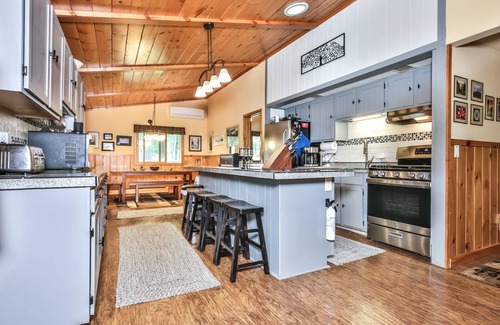 Boulder Junction House | Inn-Town House, Boulder Juncton , Prime Bike Trail Location