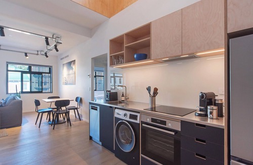 Nelson City Centre Apartment | Inner City Apartments - 3 - Beautiful apartment with Rooftop Terrace!