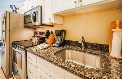 Mara Vista Hotel | InnSeason Resorts Surfside