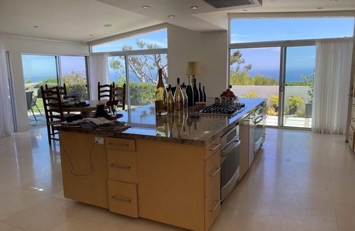 Malibu House | Inquire Re Blocked Dates Malibu Panoramic Oceanview Gated Estate Conv. Location