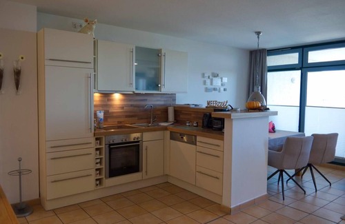 Fehmarn Apartment | Inselblume 50 - vacation home from private in the beach castle