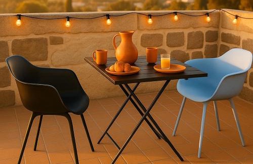 Montfrin Apartment | INSOLITE STUDIO -La Tour des Templiers-