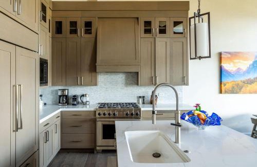 Spanish Peaks House | Inspiration Point Townhome 6C