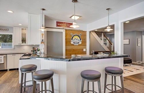 Ellison Bay Cottage | Insta-worthy Waterfront Cottage with Hot Tub