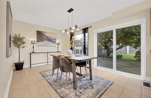 Cambridge House | Instaworthy Home - Relaxing Patio - Hot tub & BBQ