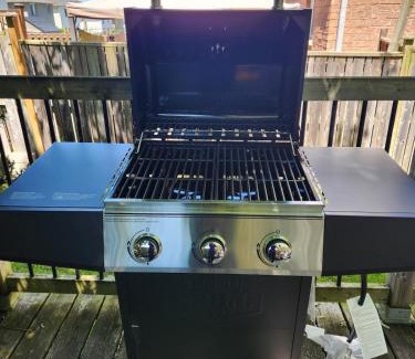 Cambridge House | Instaworthy Home - Relaxing Patio - Hot tub & BBQ