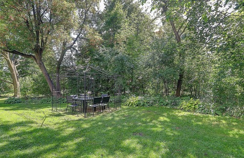 Baie-D'Urfe House | Intergenerational 3 bedroom 1 bathroom