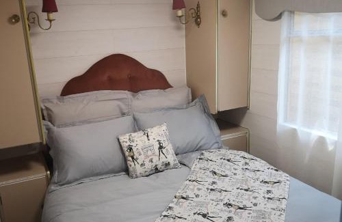 Lambesc Bed & Breakfast | Interlude
