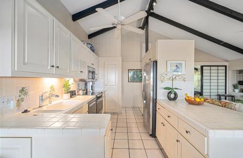 Downtown Lahaina House | International Colony Club 43