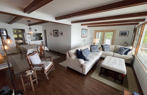 Shelter Island Heights House | Intimate Island Getaway with Stunning 180˚ Waterfront Views