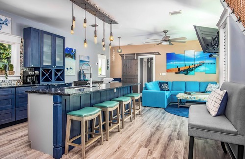 Bay Point House | Into the Blues- Oceanfront Beach House