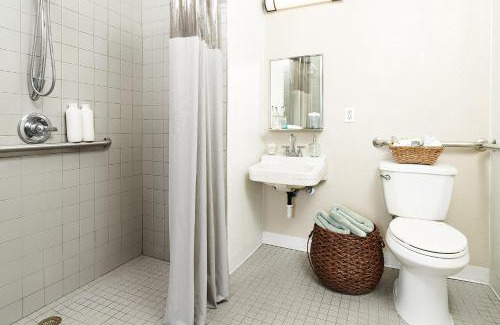 Gwinnett Place Hotel | InTown Suites Extended Stay Atlanta GA - Duluth