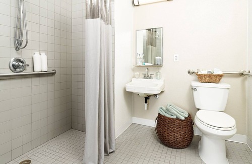 Hattiesburg Hotel | InTown Suites Extended Stay Hattiesburg