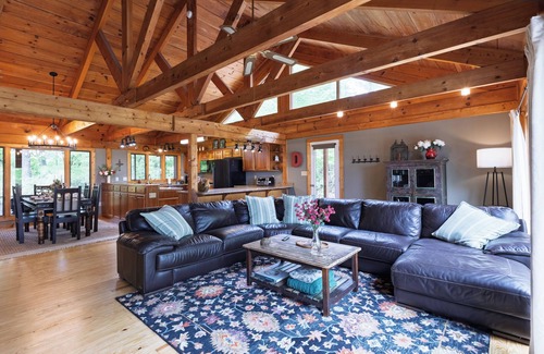Lake Toxaway House | InTOXication - 3 BEDROOM MOUNTAIN HOME WITH A VIEW