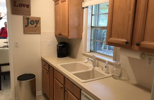 Deerfield Beach House | Intracoastal Waterfront Key West style Bungalow-Walk to Beach and Restaurants