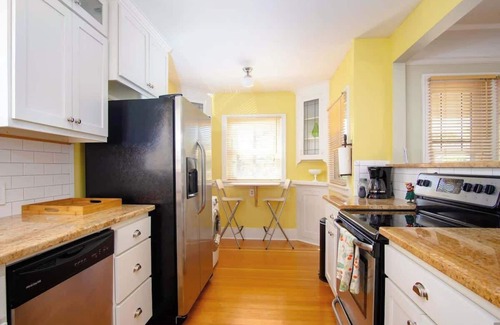 Arbor Lodge House | #InvestREPM The Ainsworth Furnished Monthly