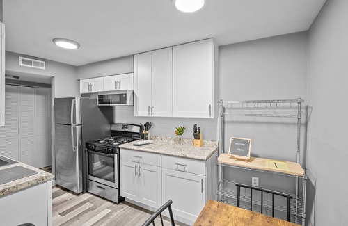 St. Charles Historic District Apartment | Inviting 2-Bedroom Escape Just a Short Walk to Main Street