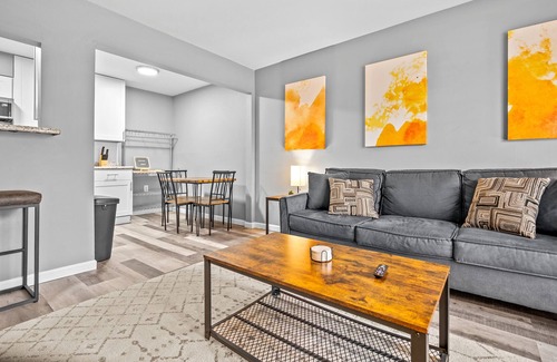 St. Charles Historic District Apartment | Inviting 2-Bedroom Escape Just a Short Walk to Main Street