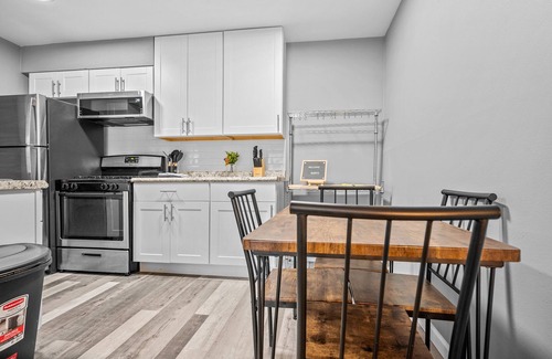 St. Charles Historic District Apartment | Inviting 2-Bedroom Escape Just a Short Walk to Main Street