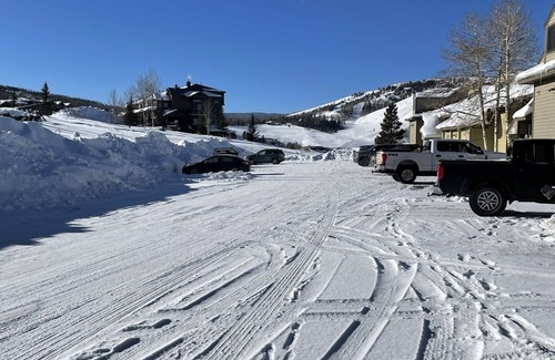Granby Condo | Inviting 2 BR/2 Ba sleeps 4 at The Summit near ski lift