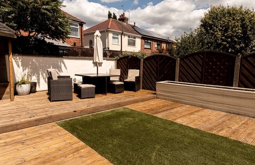 Offerton House | Inviting 3-bed House in Manchester