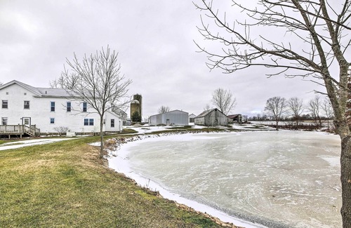 Ashland House | Inviting Ashland Farmhouse: 7 Mi to Downtown!