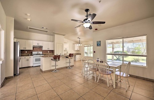 Greenacres House | Inviting Bakersfield Home w/Spacious Yard!