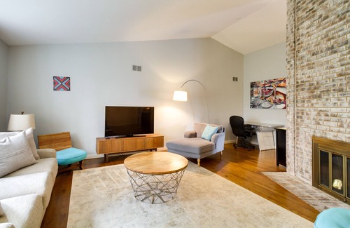 Batesville House | Inviting Charlottesville Retreat w/ Pool & Hot Tub