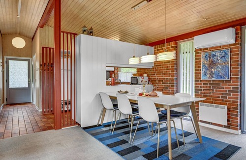 Udbyhøj House | Inviting, family-friendly vacation home with sauna and fjord view.